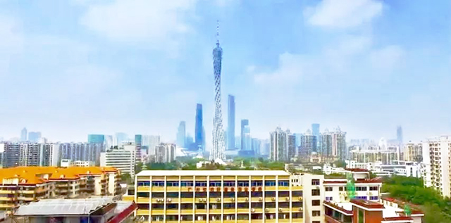 學校大門 拷貝.jpg